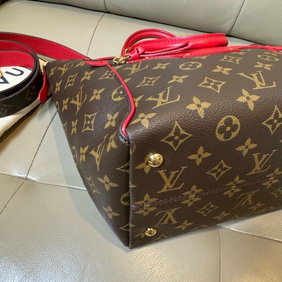 Louis Vuitton Tournelle PM Monogram - Picture 7 of 15
